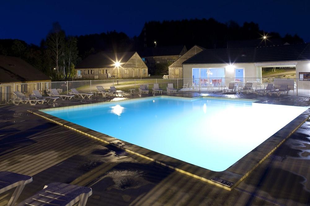 Vacanceole - Residence Le Domaine Du Bosquet Эглетон Экстерьер фото
