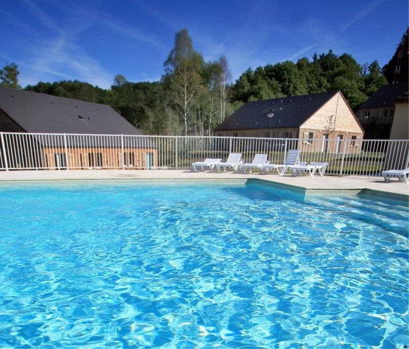 Vacanceole - Residence Le Domaine Du Bosquet Эглетон Экстерьер фото